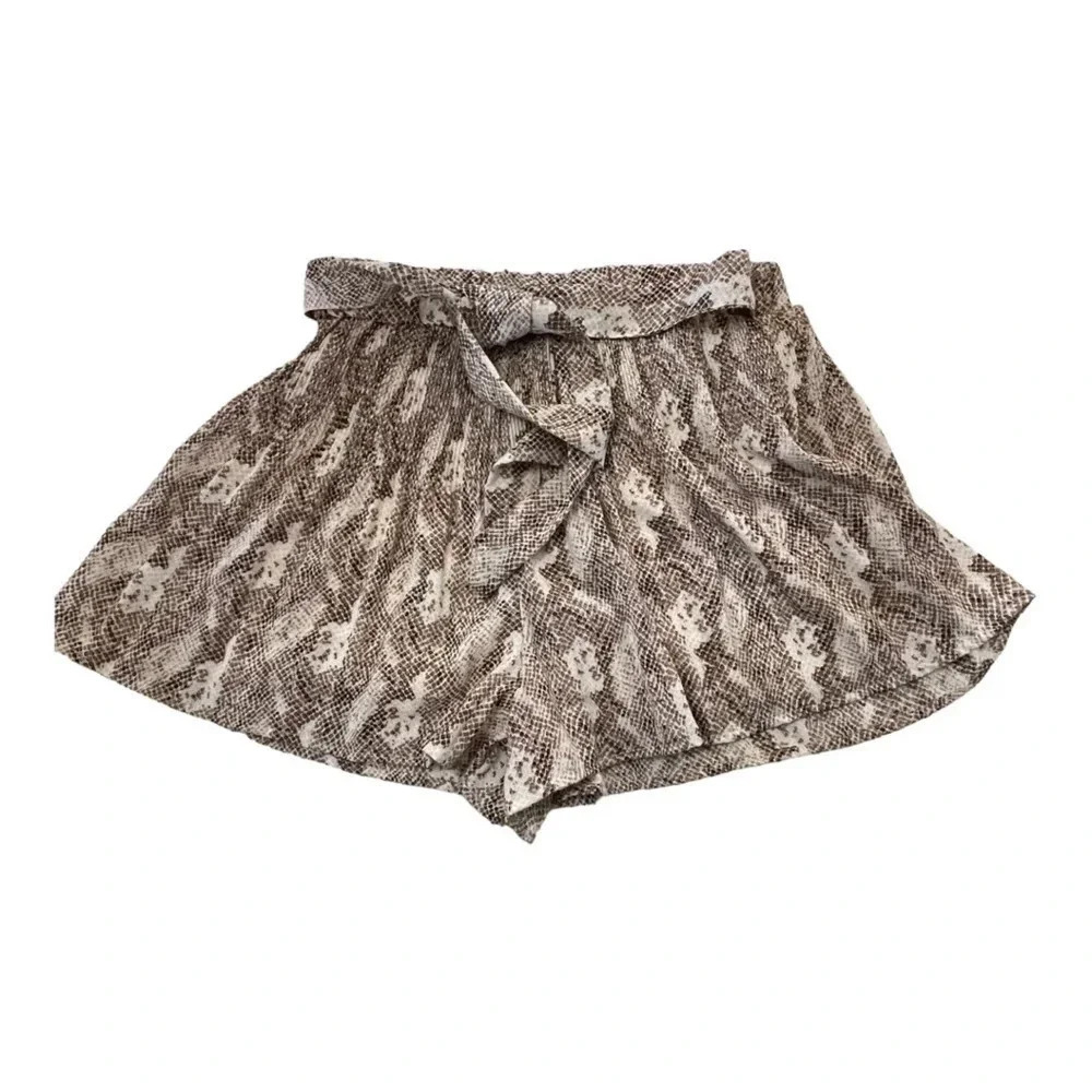 She & Sky Boutique Skort Snake‎ Print New